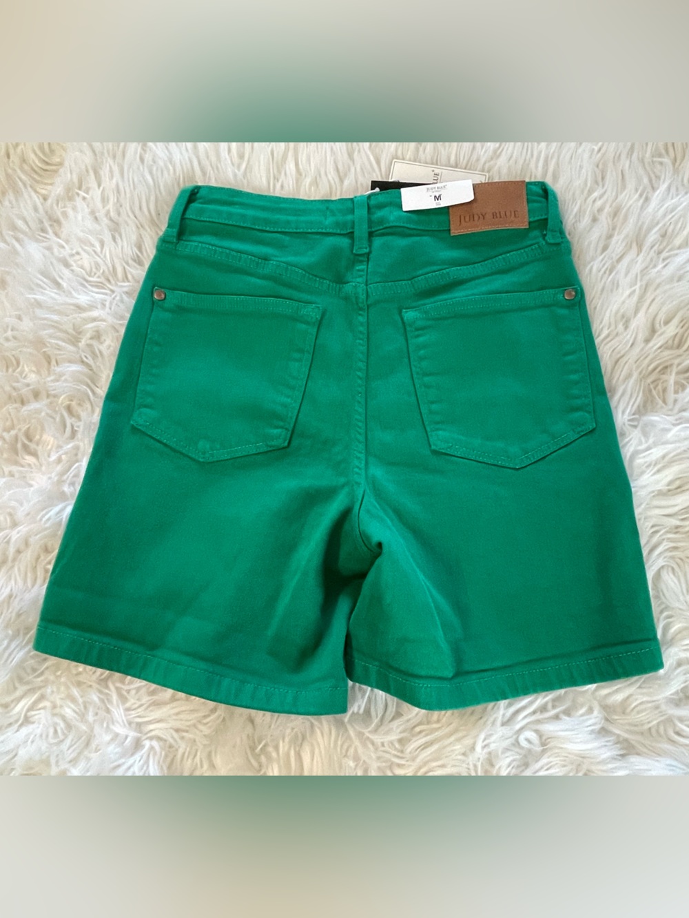 Judy Blue NWT Women’s High Waist Kelly Green Tummy Control Top Shorts. Medium - Picture 2 of 12